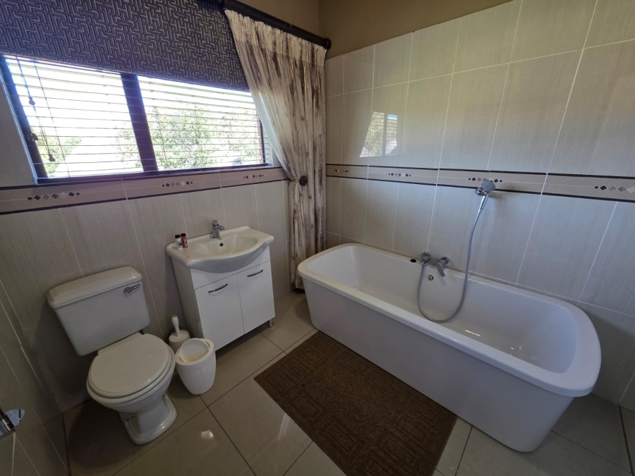 38 Bedroom Property for Sale in Paul Roux Free State